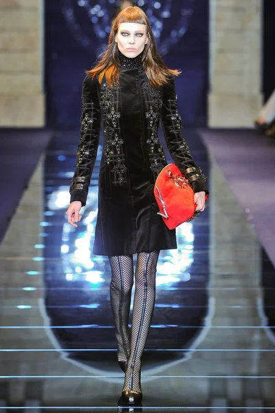 Look 1